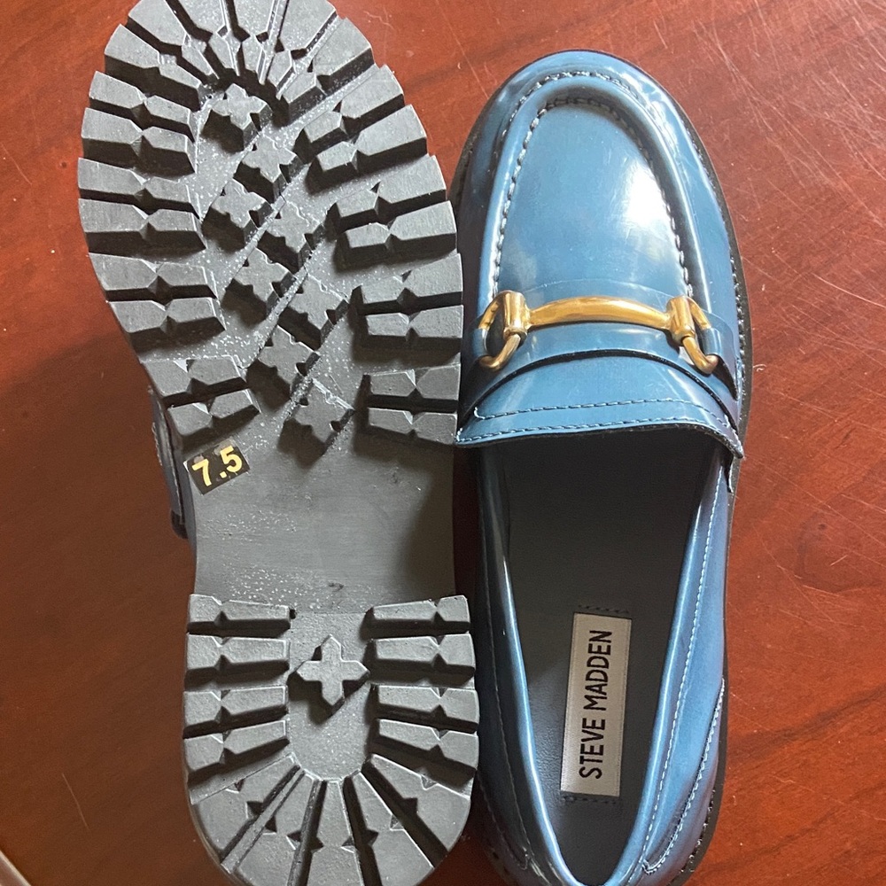 Steve Madden Metallic Blue Loafers with Gold Accent - Picture 2 of 4